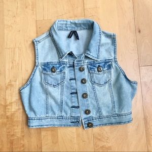 🌺 Cropped Denim Vest